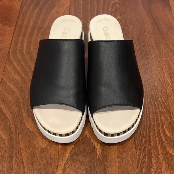 Gabor Women’s Striped Leather Black Slide - Picture 3 of 9
